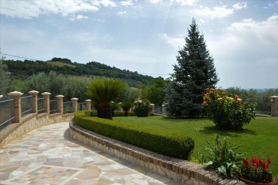 Vendita villa in zona tranquilla Città Sant´Angelo Abruzzo foto 24
